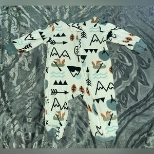 Modern Moments Fox Patterned Newborn Zip-Up Sleeper